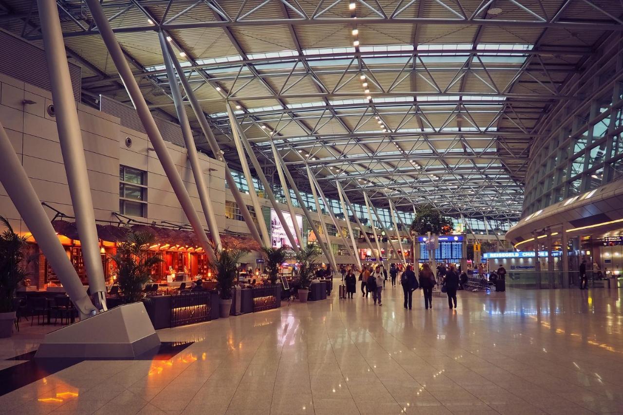 Travel Inn At Delhi Airport New Delhi Eksteriør billede